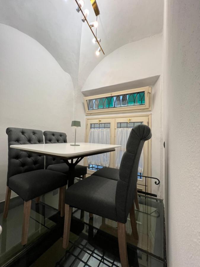 Unique And Antique Apartment Florencja Zewnętrze zdjęcie