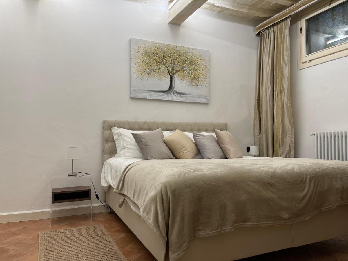 Unique And Antique Apartment Florencja Zewnętrze zdjęcie