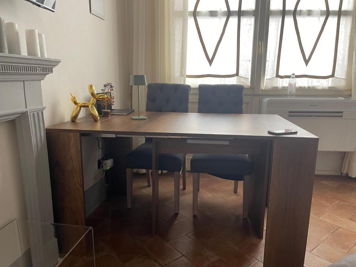 Unique And Antique Apartment Florencja Zewnętrze zdjęcie