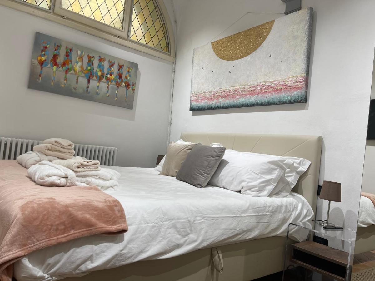 Unique And Antique Apartment Florencja Zewnętrze zdjęcie